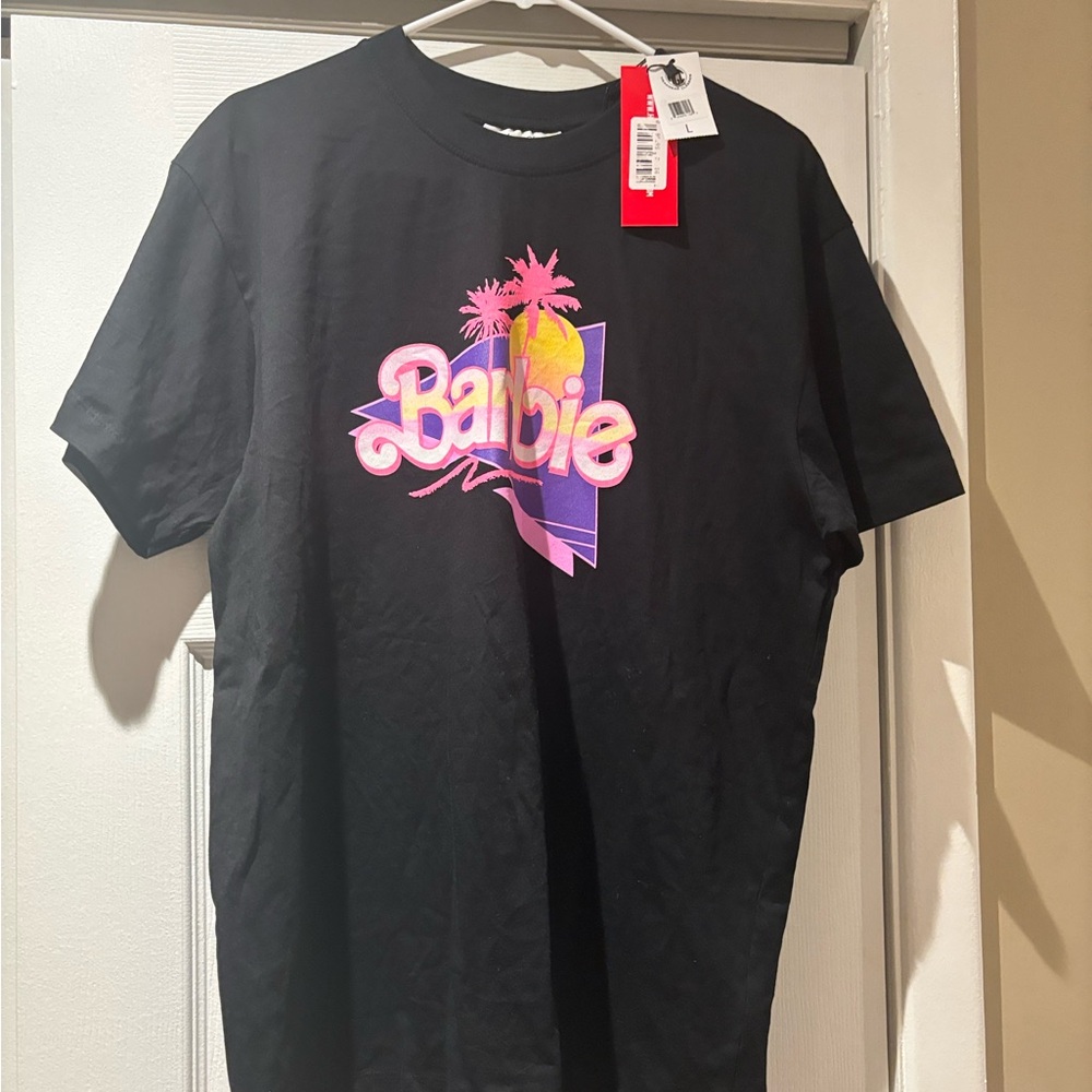 Black and Pink Retro Short Sleeve Tee